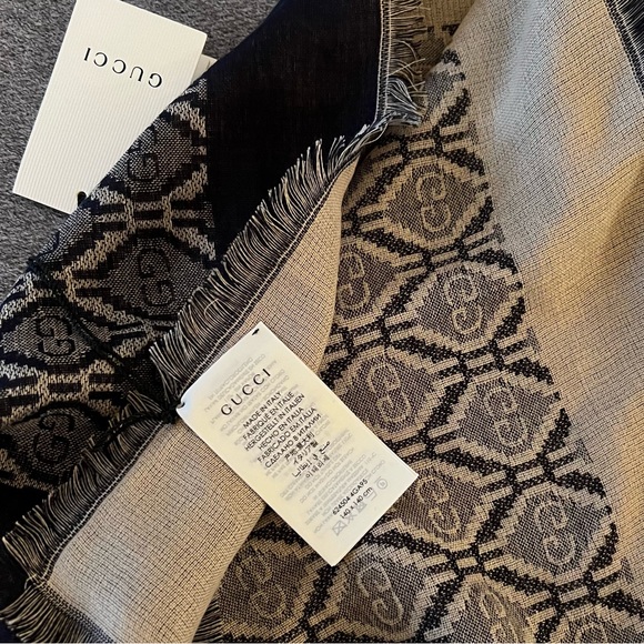 New Gucci GG monogram Fringed Logo-Jacquard Cotton Wool Silk-Blend Scarf - Picture 8 of 11